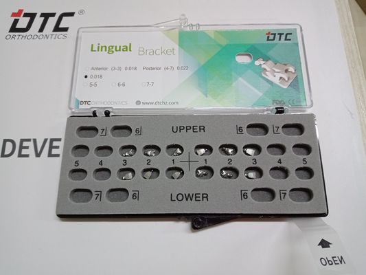 Estándar CE DTC Brackets ortodónticos de lengua para tratamiento ortodóntico de tamaño pequeño