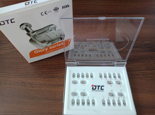 Maquinaria de alta potencia acero ortodoncia MBT Roth auto-ligador para dentistas