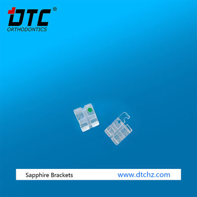 Tratamiento ortodóntico con DTC Sapphire Bracket Dental Brace Estándar ISO