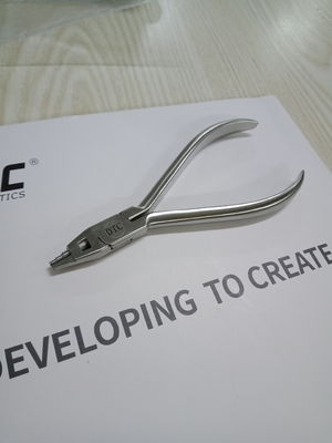 DTC ortodoncia dental de acero inoxidable Las pinzas Kim Tiempo de conservación 3 años CE ISO